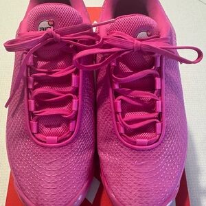 Nike Women's AIR MAX DN Sneakers - Fuchsia